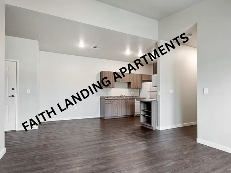 105 Isaiah Pl — Photo 2