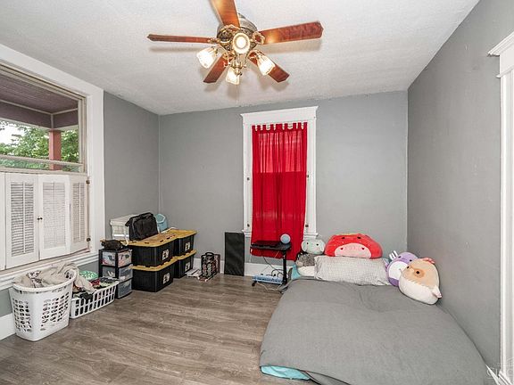 5th image of 3516 Gamble Ave