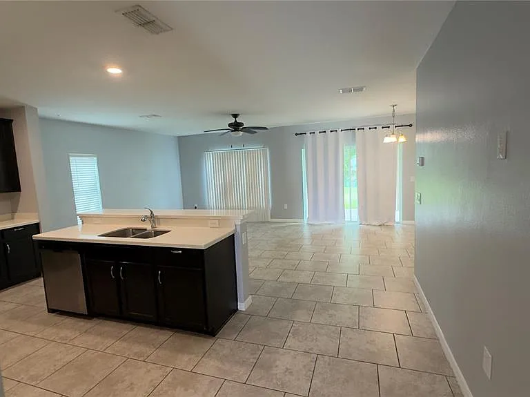 2462 Addison Creek Dr — Photo 14