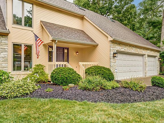 3rd image of 1136 Oakwood Ln