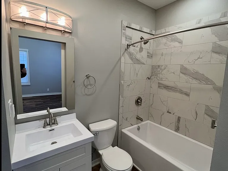 810 S 12th St #8 — Photo 1