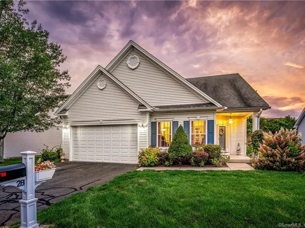 28 Grand Boulevard #28, Ellington, CT 06029