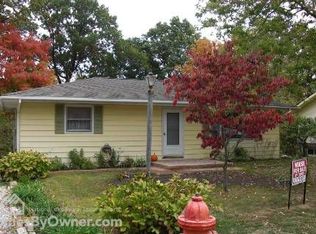 1658 Highland Ct, Decatur, IL 62526