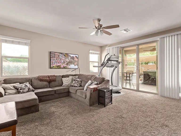 729 W Silver Reef Dr — Photo 12