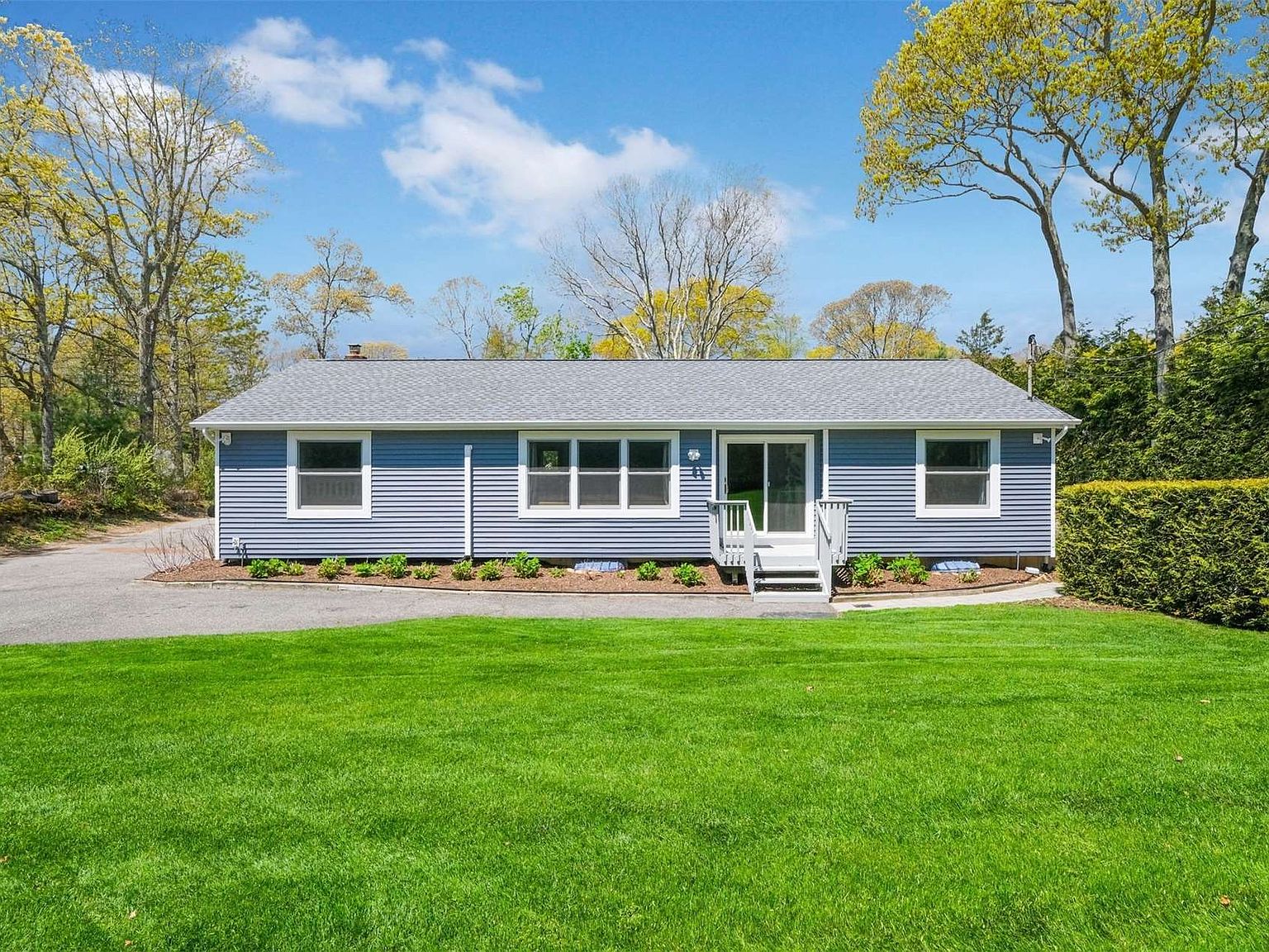 1675 Noyack Road, Southampton, NY 11968 Zillow