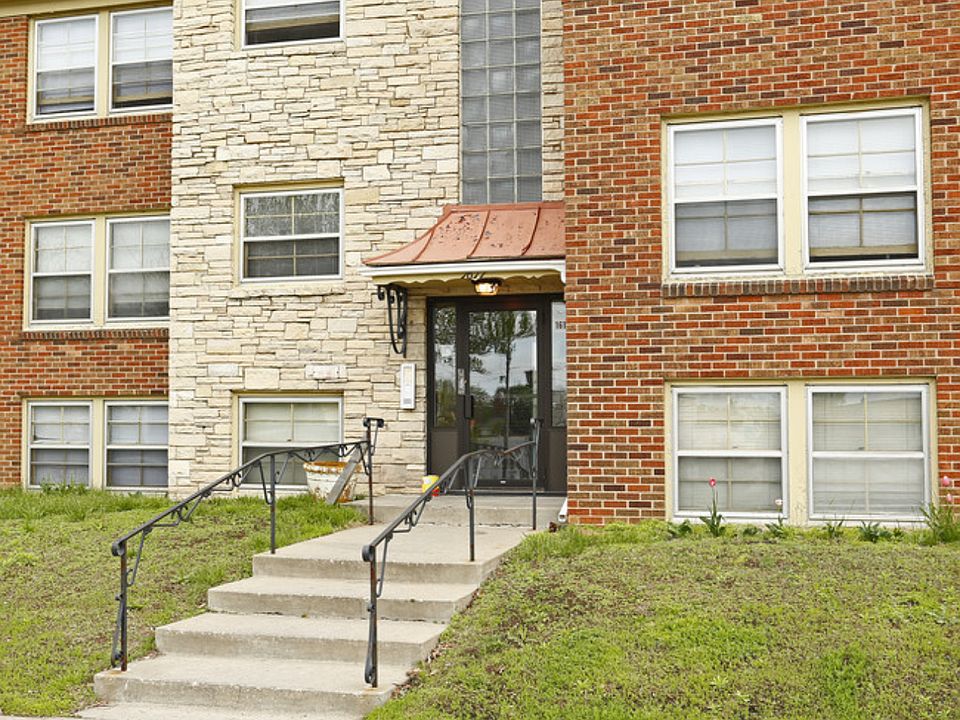 2nd image of 1617 Sherburne Ave APT 11