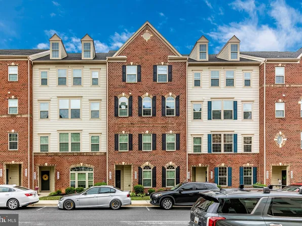 4880 Hiteshow Dr, Frederick, MD 21703