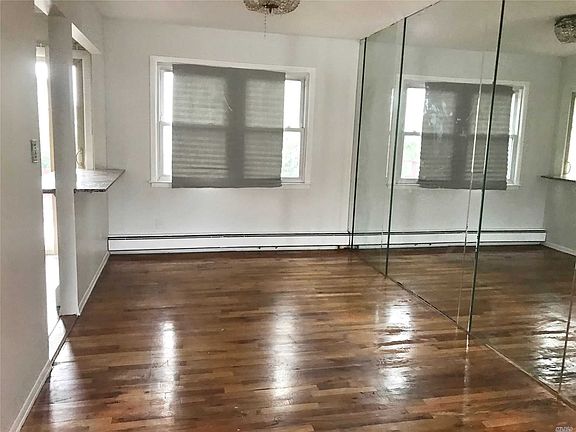 4th image of 18 Montauk Ave