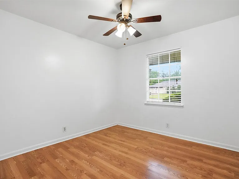 10114 Belfast Rd — Photo 13