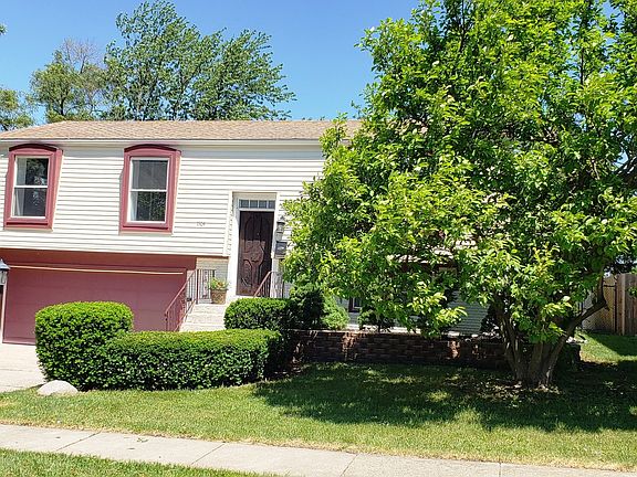 2nd image of 1504 N Green Meadows Blvd