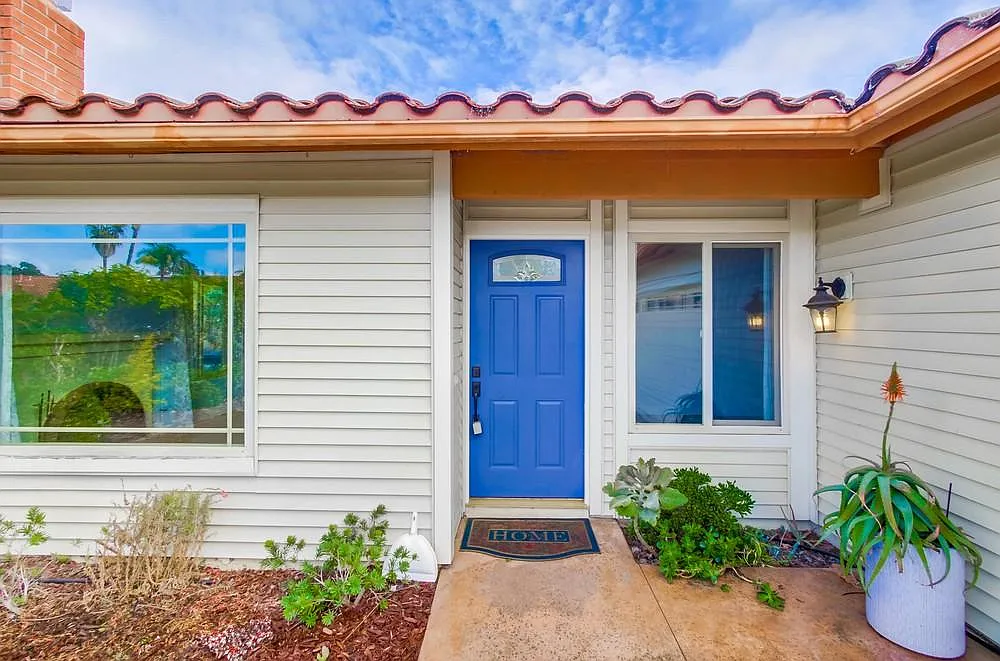 4 bed, 1605 sqft, $6,900 — Photo 3