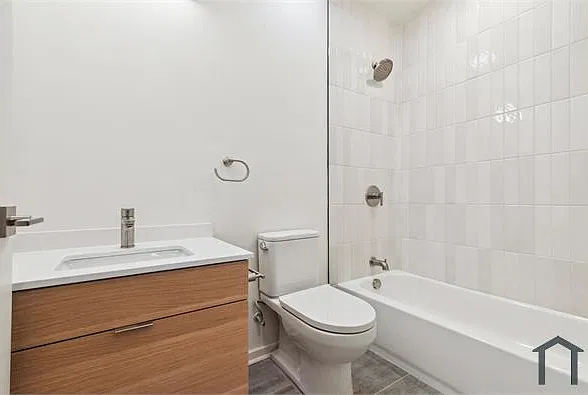 Studio, 439 sqft, $1,550 — Photo 4