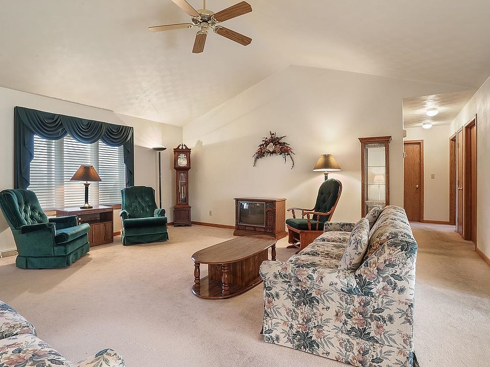 415 Spruce Dr, Reedsville, WI 54230 MLS 50283500 Zillow