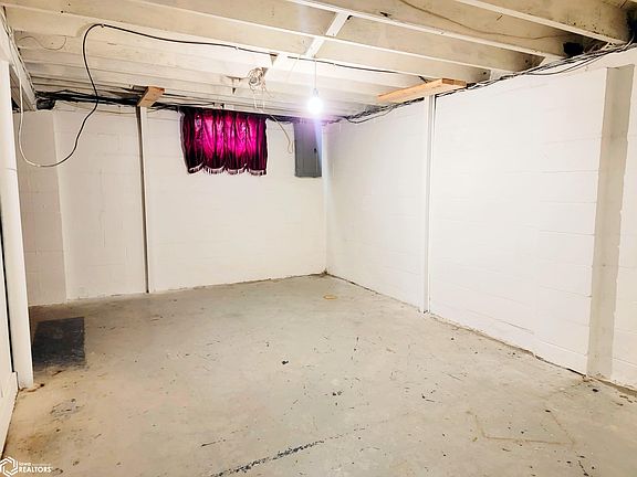 5th image of 1417 Silverwood Ln