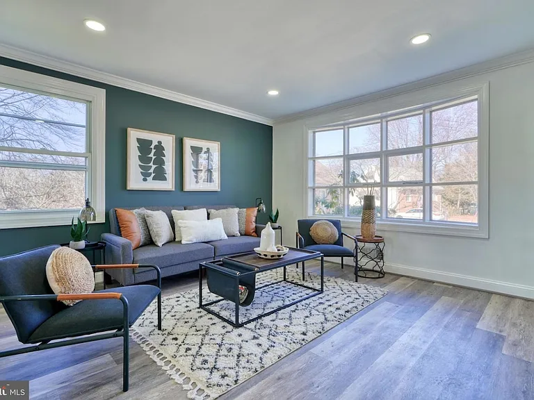701 Platinum Ave — Photo 3