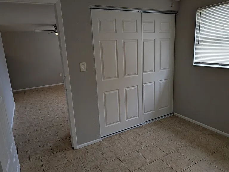 9415 Eastfield Rd #B — Photo 8