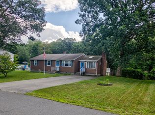 28 General Pulaski Dr, Salem, NH 03079