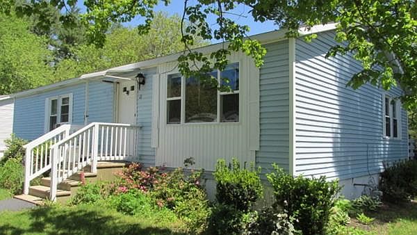 1st image of 11 Mountain Ash Dr