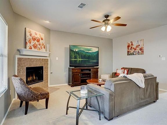4th image of 608 Saddleway Dr