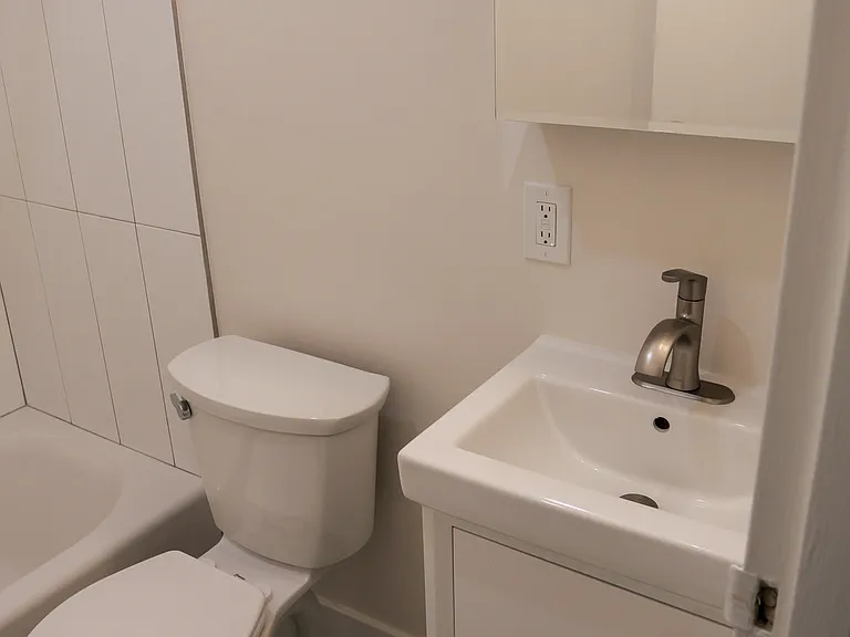 Drexeline Apartments — Photo 20