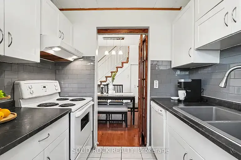11D Woodvale Grn #1A — Photo 9