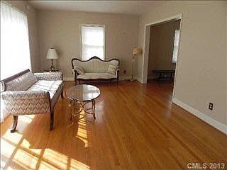 3rd image of 1105 Churchill Dr