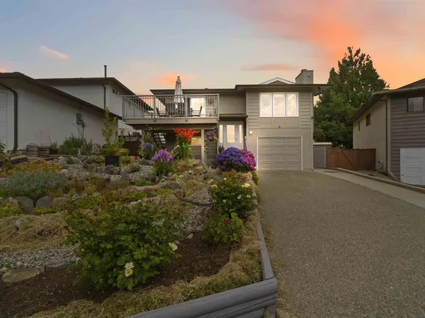 3153 Toba Dr, Coquitlam, BC V3B 6A3
