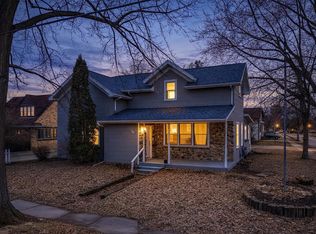 903 Smith St, New London, WI 54961