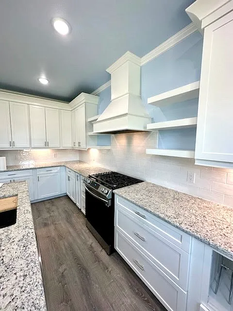Building Photo - 224 W Oaks Ave #B