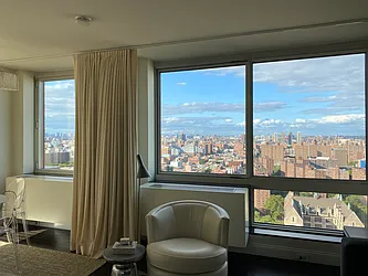 Rented by R New York