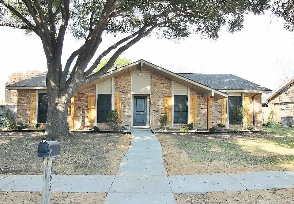 1st image of 762 Pinoak Dr