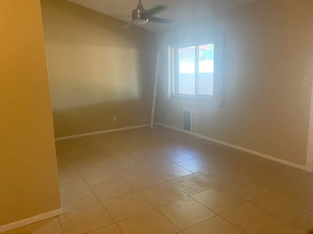 9064 N 68th Ln — Photo 5