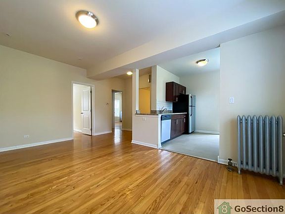 2nd image of 4746 S Greenwood Ave APT 3E