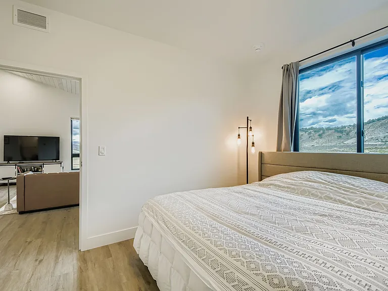 91 Mount Hope Cir #B303 — Photo 11