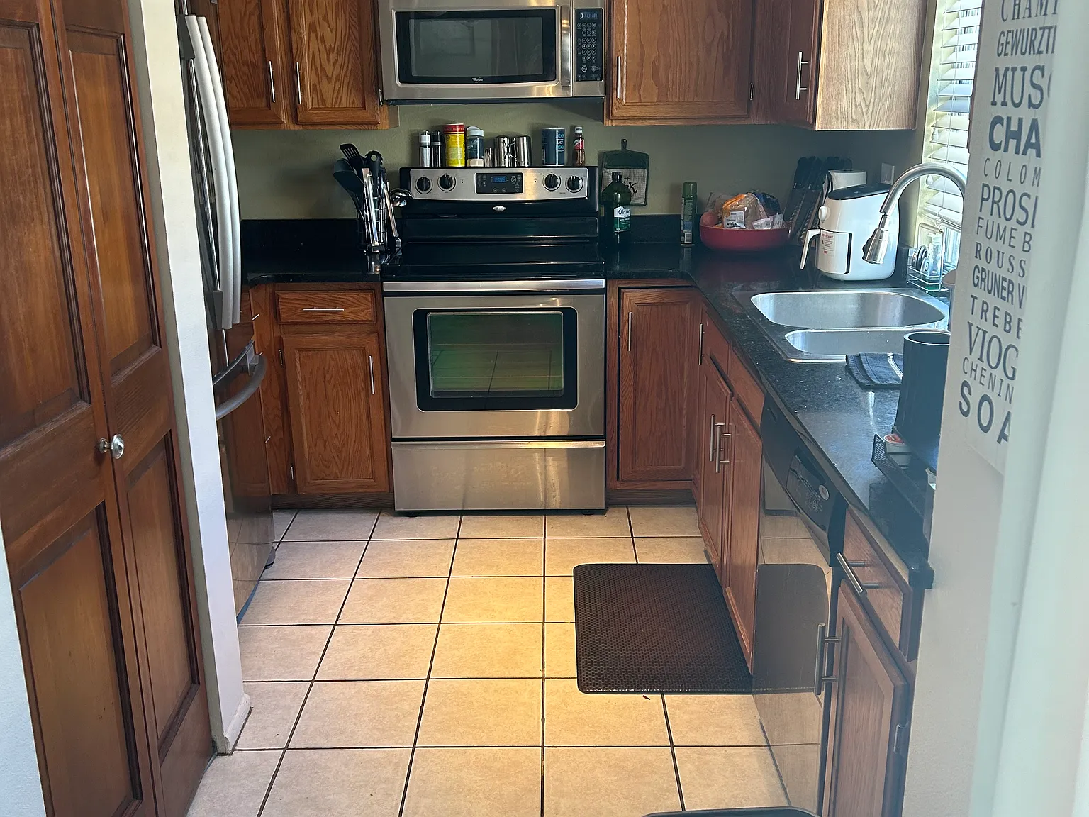 2 bed, 1.5 bath, 1189 sqft, $2,550 — Photo 2