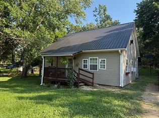 28 5th St, Summersville, MO 65571