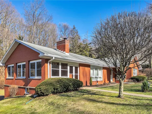545 Conway Wallrose Rd, Freedom, PA 15042