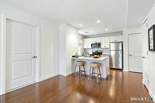 1st image of 947 Hope St APT 302