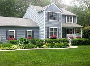 54 Briarwood Hill Rd, Exeter, RI 02822