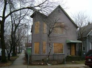 4157 W Eddy St, Chicago, IL 60641