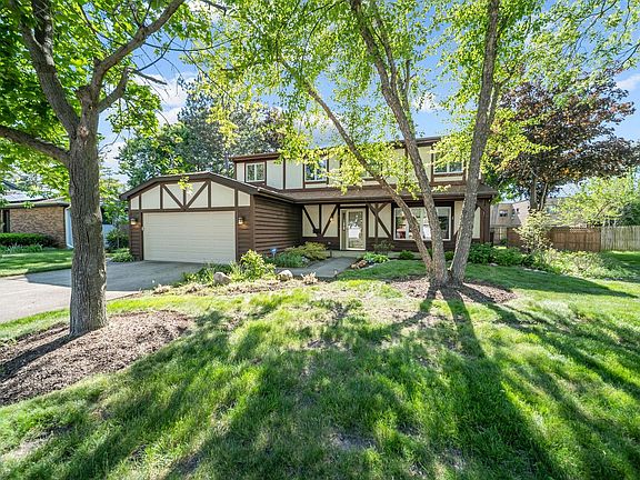 2nd image of 728 Price Ln