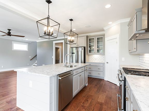 5th image of 5720 Shelton Blvd