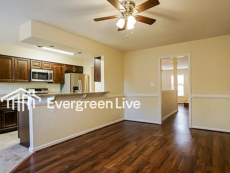 4773 Woods Edge Rd — Photo 5