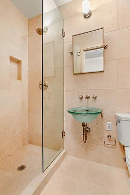 Rented by Sotheby's International Realty | media 35