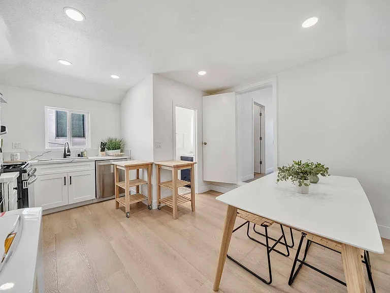 920 W Balboa Blvd #920 — Photo 46