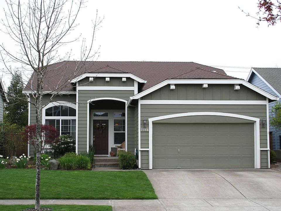 1st image of 2348 NE 14th Pl