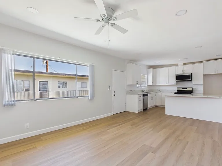 2372 Florencita Ave #21 — Photo 2