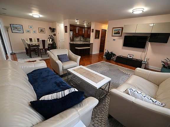 2nd image of 123 Acacia Cir APT 213
