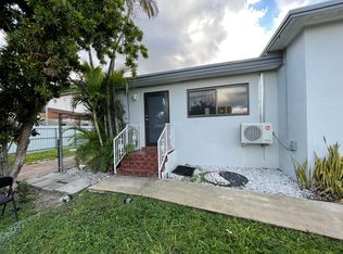 2900 SW 23rd St #2, Miami, FL 33145
