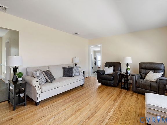 5th image of 2635 Traymore Rd